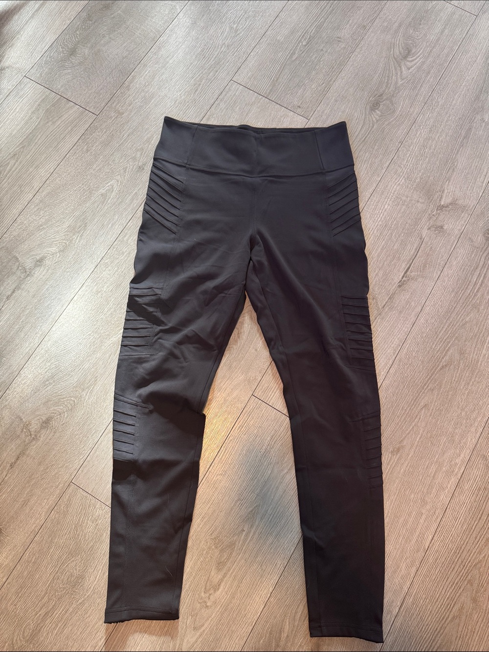 Athleta Black Delancey Moto tight Large